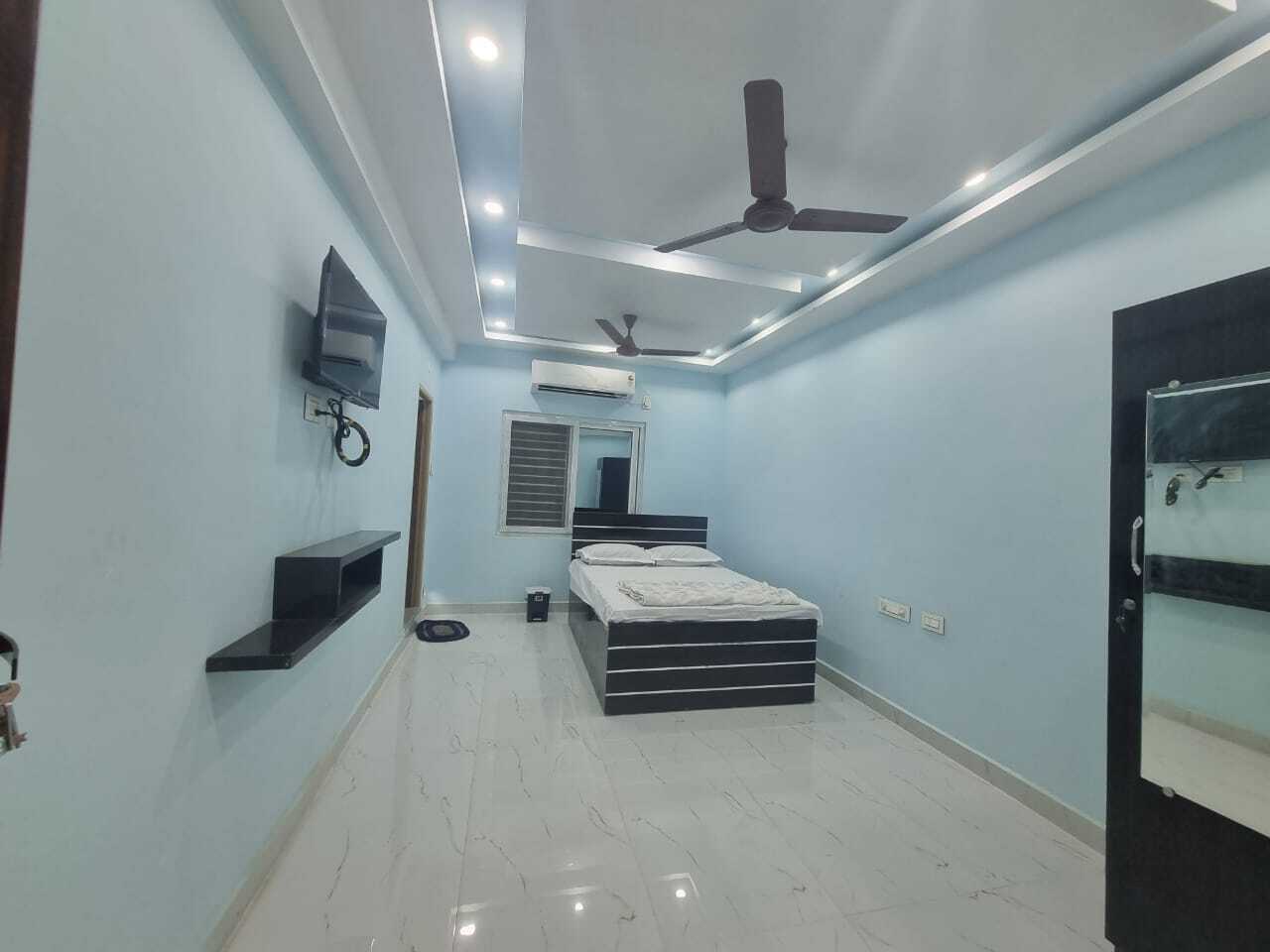 PHOTO-2025-09-11-14-49-43